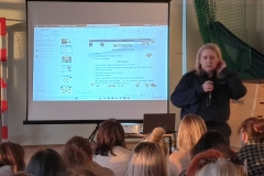 ad5f3051-e3af-42a1-8e67-320d1685ea30